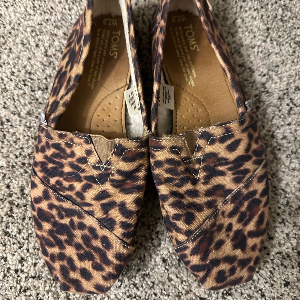 Toms Leopard Print Flats